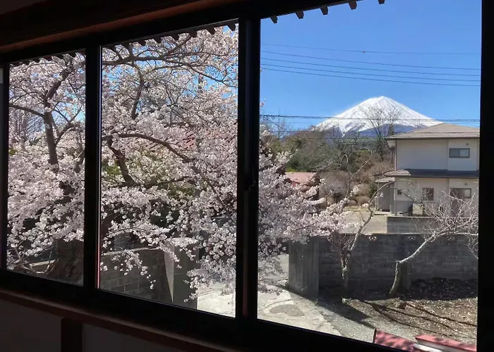 Fuji Sakura House